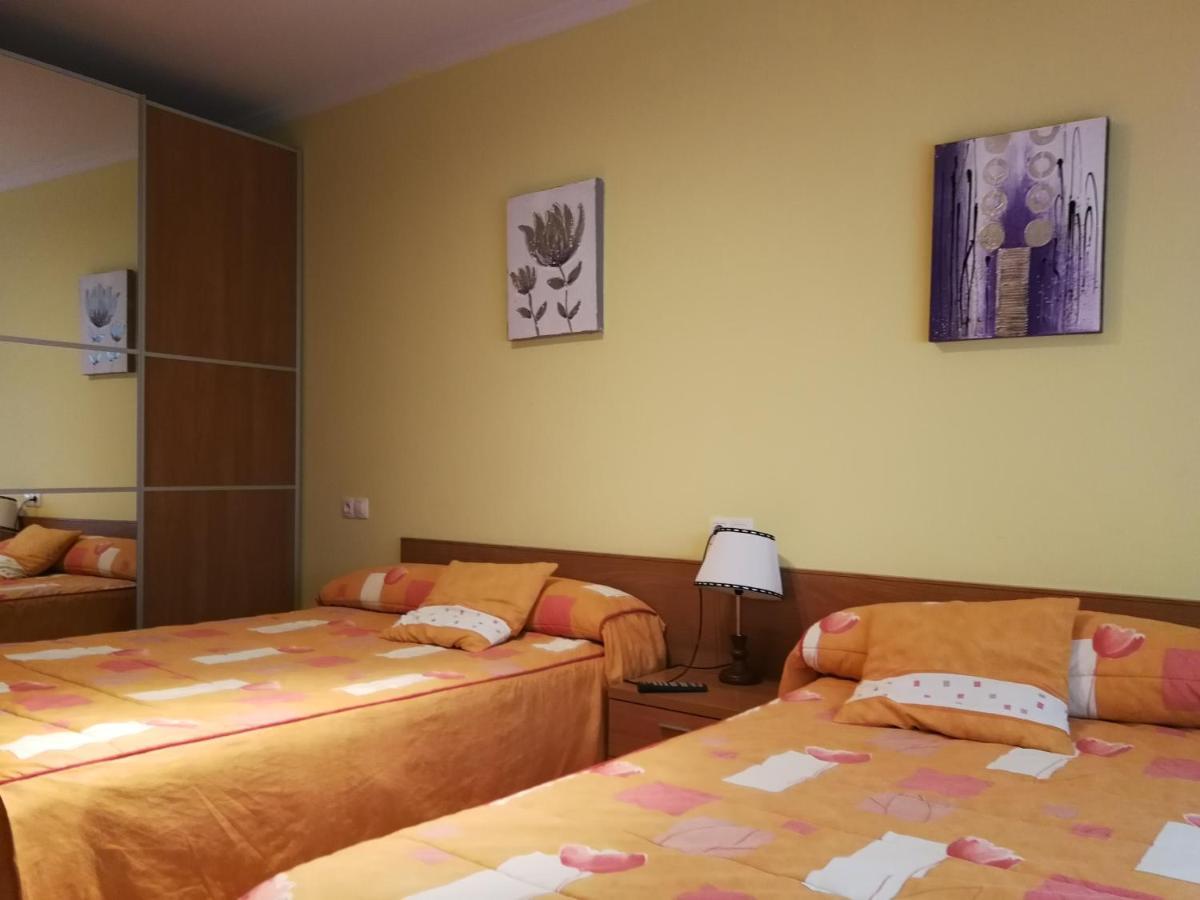 Ferienwohnung Apartamento Proximo A Playa Llas Foz Exterior foto