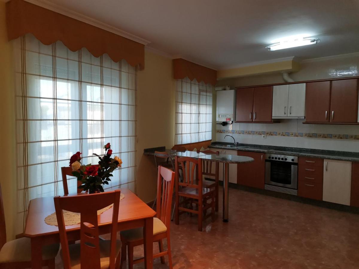 Ferienwohnung Apartamento Proximo A Playa Llas Foz Exterior foto