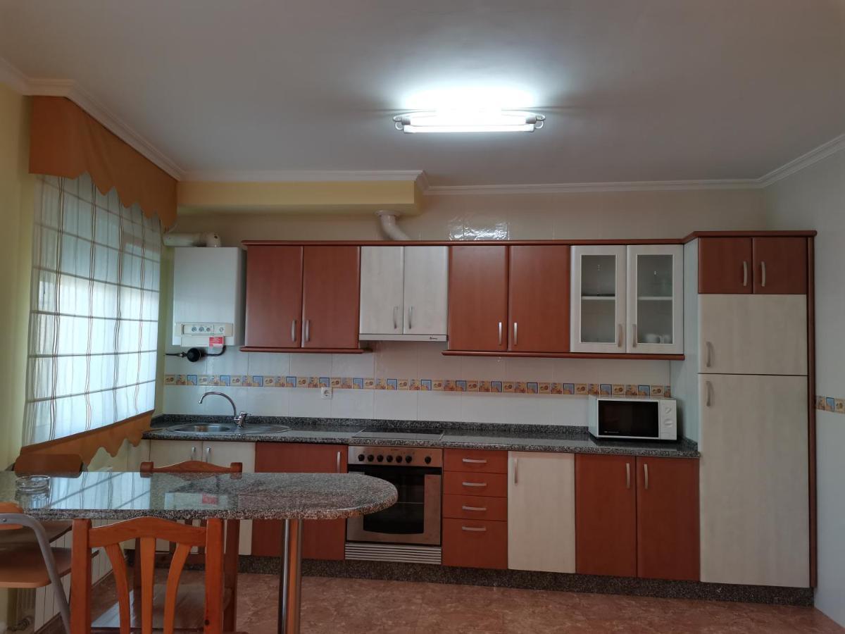 Ferienwohnung Apartamento Proximo A Playa Llas Foz Exterior foto
